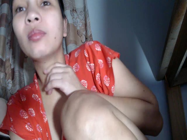 Live sex webcam photo for HotpukiLuver #271124496