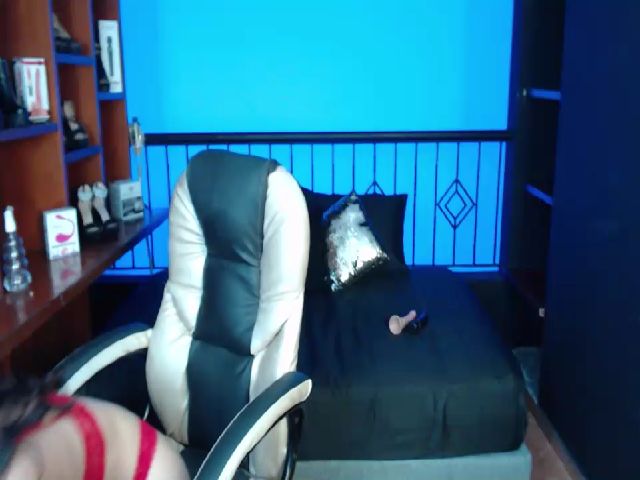 Live sex webcam photo for Yeli_Amber #271115578