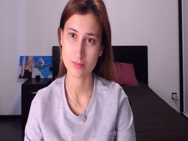 Live sex webcam photo for Kendal_sweet #271117287