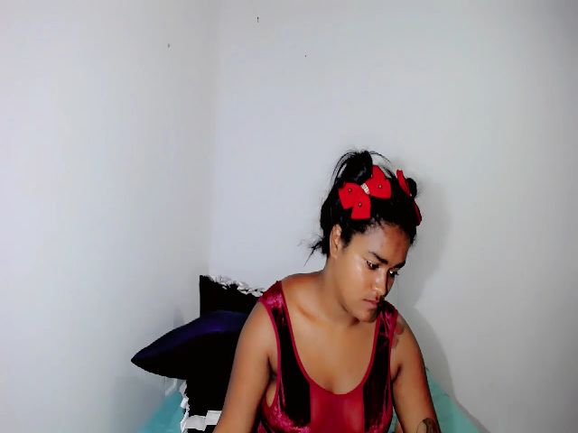 Live sex webcam photo for xxiomy_ #271121877