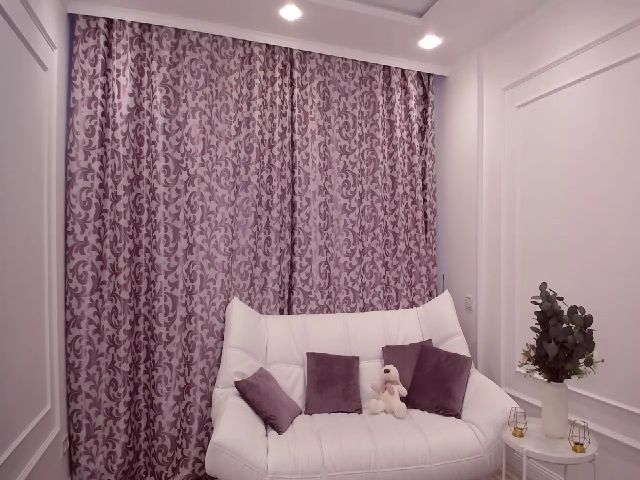 Live sex webcam photo for SolveMysecret #271119847