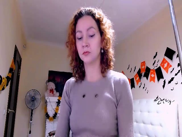 Live sex webcam photo for XeniaMilf #271120258