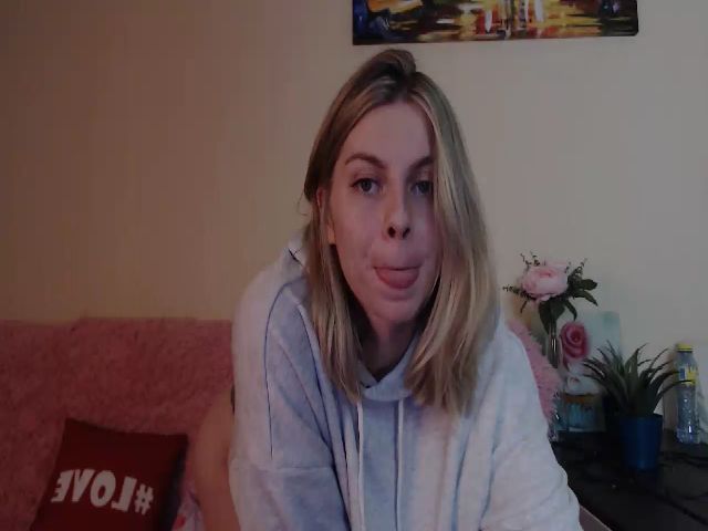 Live sex webcam photo for Alexajoyy #271115717