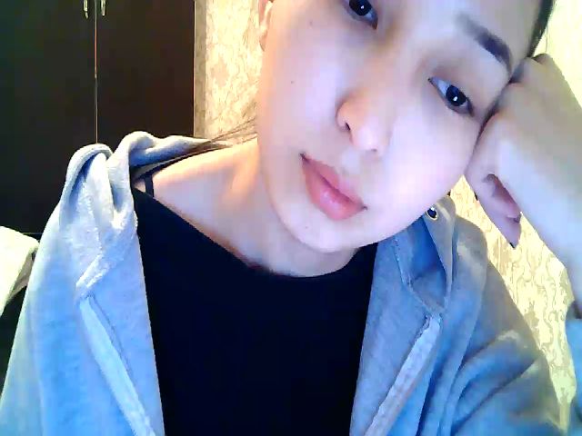 Live sex webcam photo for MissMolly____ #271125075