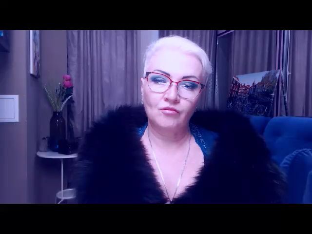 Live sex webcam photo for LadyXAnna #271123951