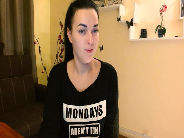 Live sex webcam photo for NikkiLeppard #271113877