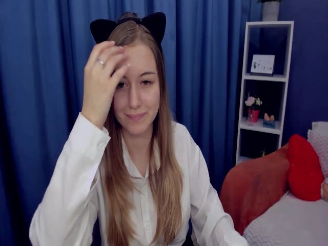 Live sex webcam photo for LorraineIce #271121030