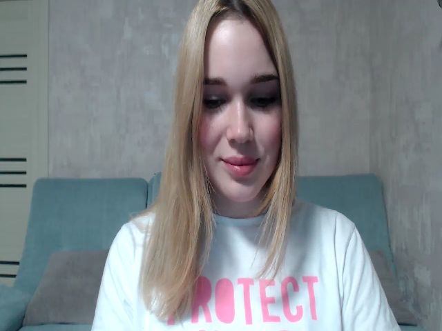 Live sex webcam photo for Cassie_Wild #287880941