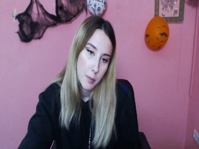 Live sex webcam photo for ModestBlonde #271121837