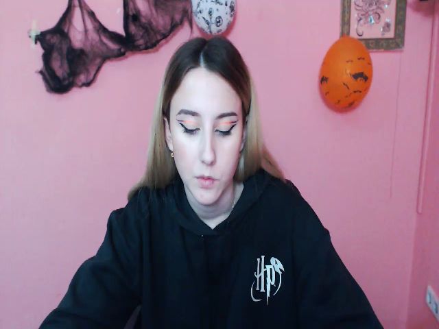 Live sex webcam photo for ModestBlonde #271121955