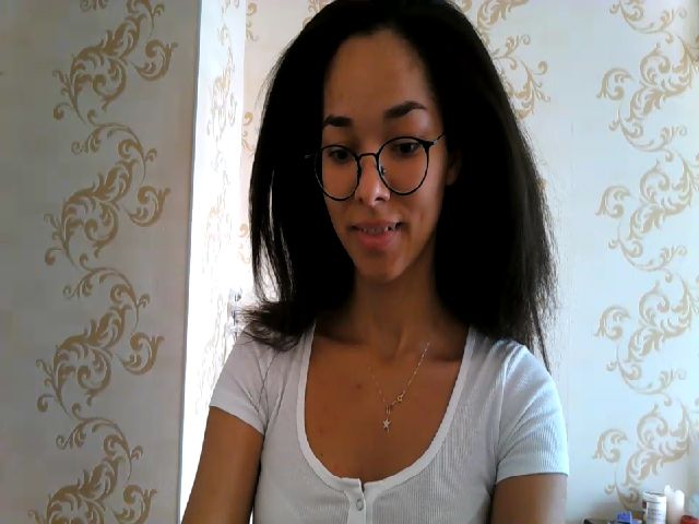 Live sex webcam photo for Carmel_Dee #271118345