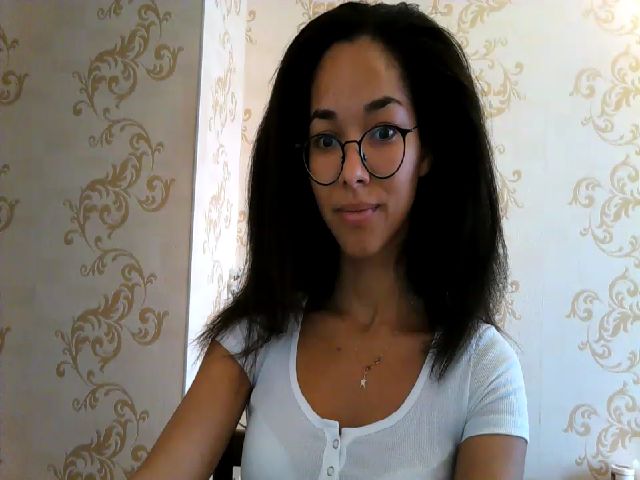 Live sex webcam photo for Carmel_Dee #271118752