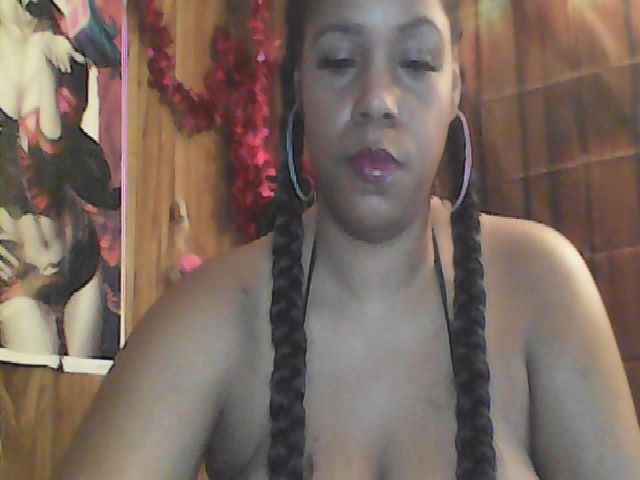 Live sex webcam photo for Pinkrackz100 #271118360