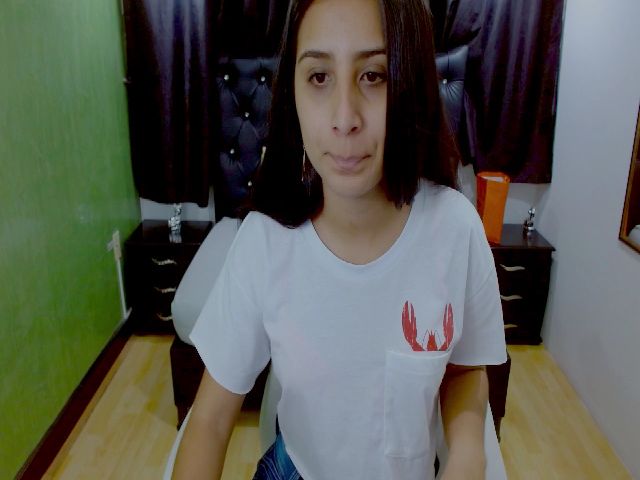 Live sex webcam photo for Mialorhettosr #271119889