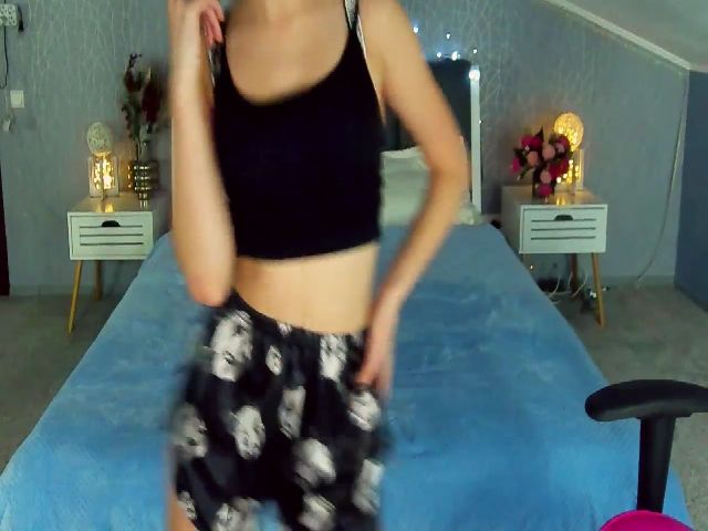 Live sex webcam photo for ReginaVin #271120315