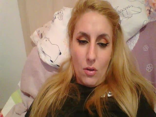 Live sex webcam photo for squirtvicky #271123868