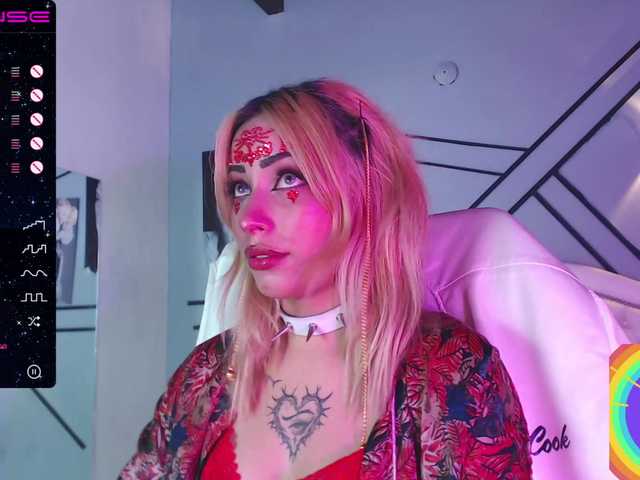 Live sex webcam photo for HateFulBunny #271123040