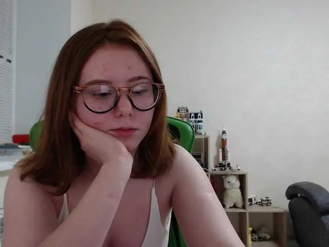 Live sex webcam photo for RinChan3 #271112472