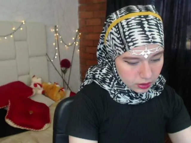 Live sex webcam photo for haddy18 #271119767