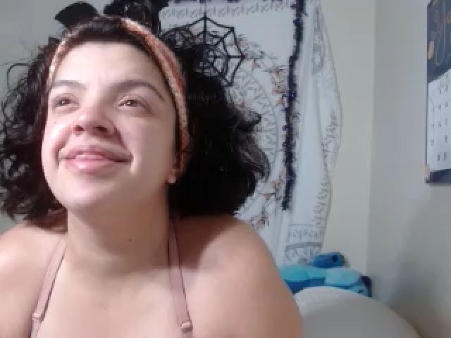 Live sex webcam photo for Lil_Monster22 #271118060