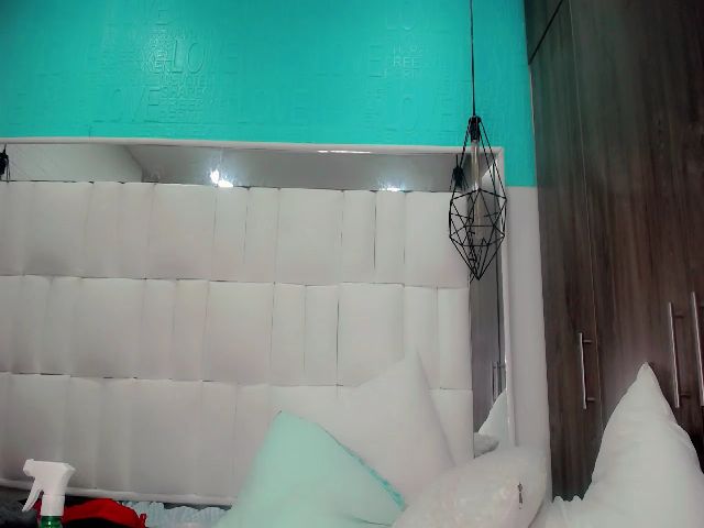 Live sex webcam photo for mariajose_19 #271114979