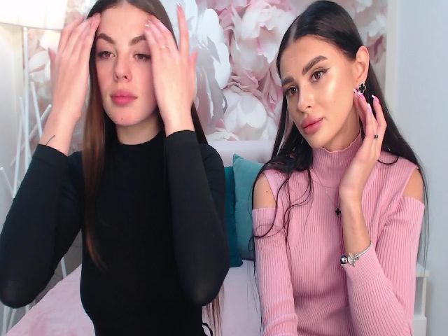 Live sex webcam photo for GiaVegas #271124057