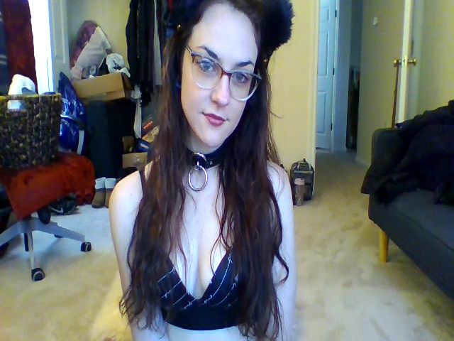 Live sex webcam photo for NightNymph666 #271121144