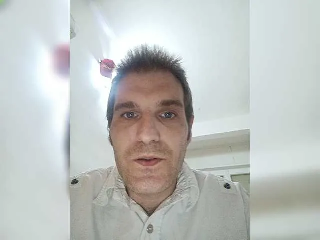 Live sex webcam photo for elijuan33 #271123272