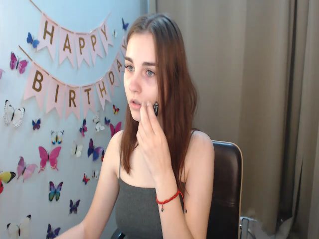 Live sex webcam photo for LaneyGrey #287890286