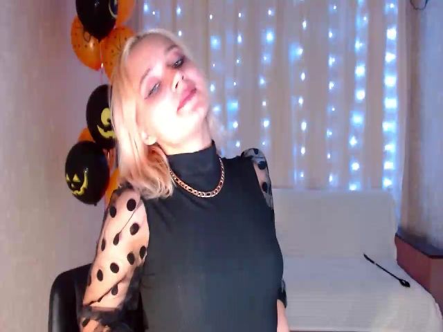 Live sex webcam photo for Star_Laura #271125174