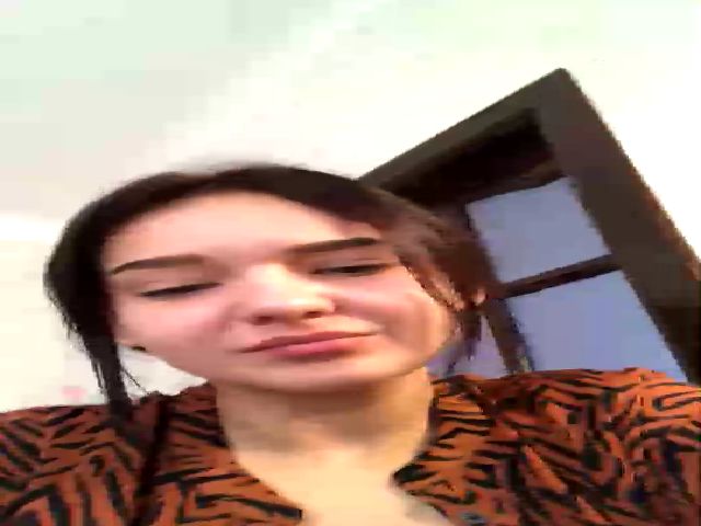 Live sex webcam photo for Monalisss #271117342