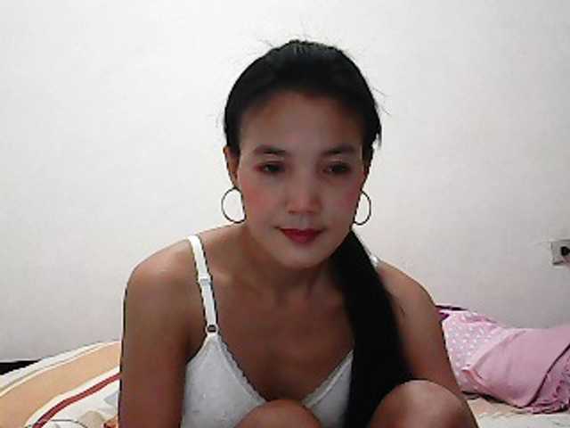 Live sex webcam photo for SeductiveAira #271112911