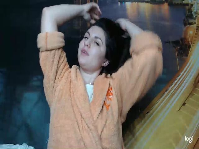 Live sex webcam photo for KiraSweetX_ #271121874