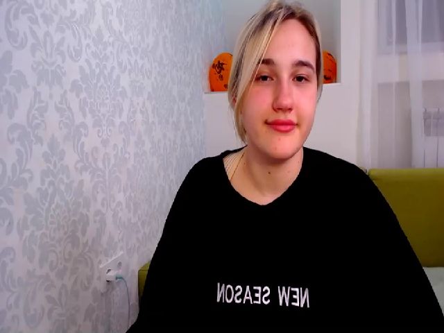 Live sex webcam photo for MariCollins #271123779