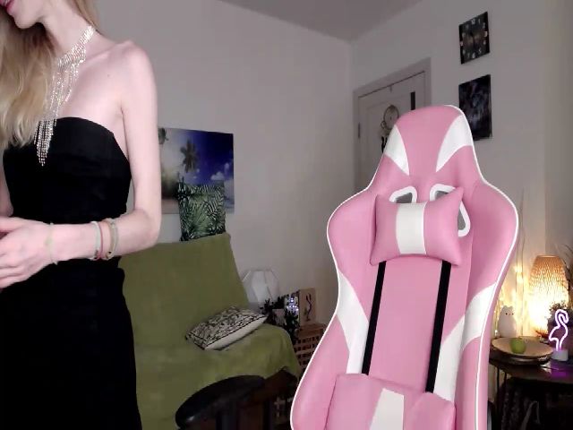 Live sex webcam photo for Alielli #271123771