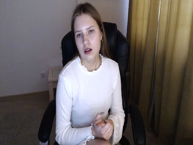 Live sex webcam photo for AngelaOwen #271118070