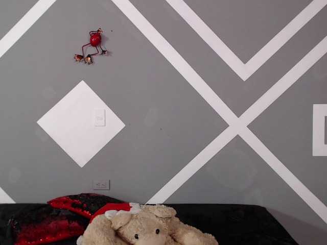 Live sex webcam photo for emma-lo #271123176