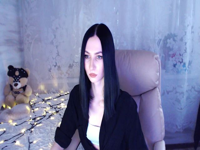 Live sex webcam photo for FrauleinMeow_ #271117770