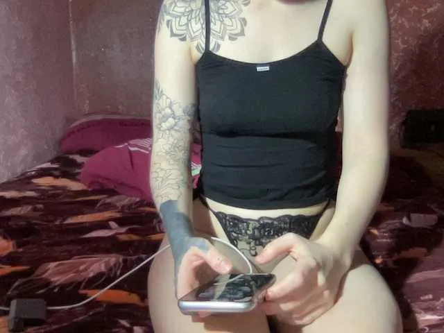 Live sex webcam photo for 669Aleksa669 #271126194