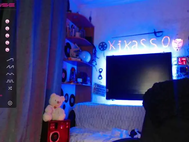 Live sex webcam photo for kika-Co #271125710