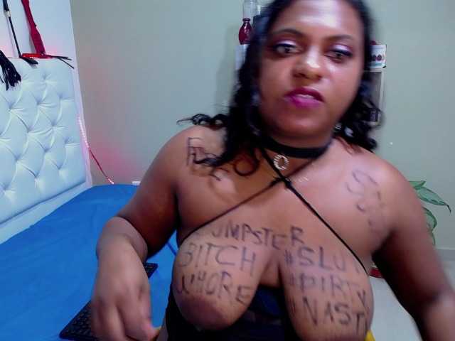 Live sex webcam photo for dirty-lady2 #271137173