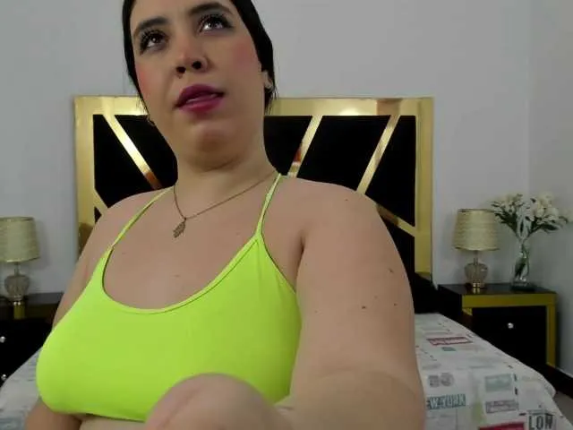 Live sex webcam photo for SofiaRosse #271132558