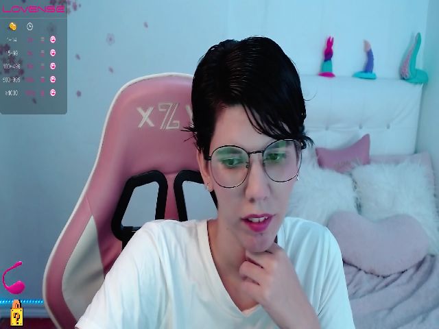 Live sex webcam photo for Eligos69 #271128402