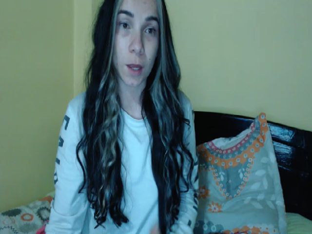 Live sex webcam photo for Joanne7 #271127848