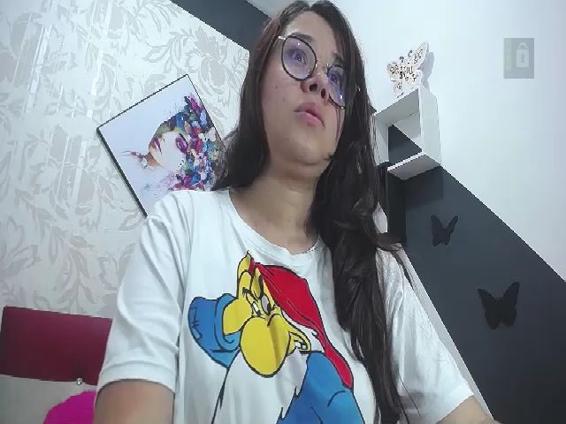 Live sex webcam photo for Marylin_hot10 #271138766