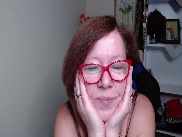 Live sex webcam photo for Adele_69 #271133475