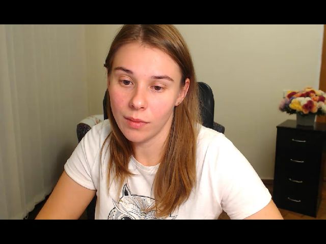 Live sex webcam photo for KimberlyLoo #271138794