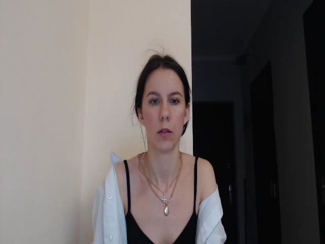 Live sex webcam photo for CandyJylie #271132283