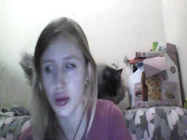 Live sex webcam photo for GuiltyKitty #271128416