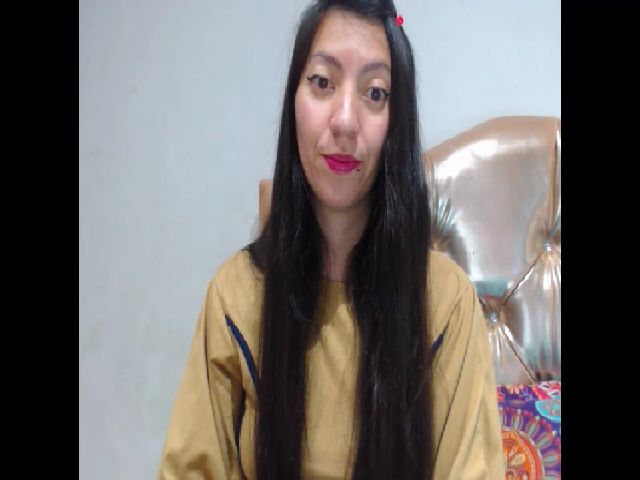 Live sex webcam photo for Kaymilf #271139846